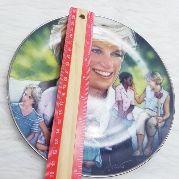 Princess Diana of Wales Angel of Hope by Drew - Picture 2 of 3